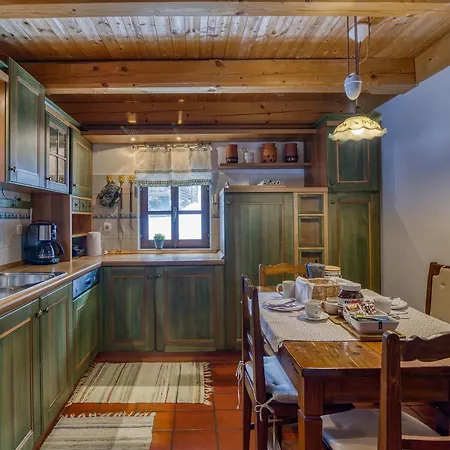 Chalet Kupljenik Near Bled - Happy